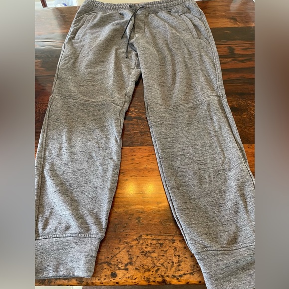 American Eagle Men's Good Vibes Grey Joggers size XL - Picture 2 of 8